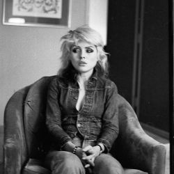 forever-blondie:  Debbie Harry, 1977 