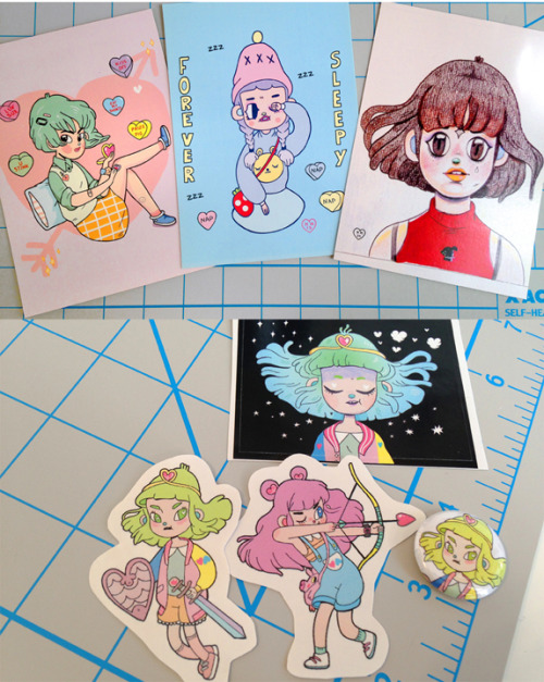 natalikoromotoart:  I’m having a GIVEAWAY! Spring clean your rooms and decorate them with new artwork, and cool stickers. :) I’m giving away 2 packages! so I’ll be selecting two winners.  Package #1: Set of 3 5x7 postcards, 3 stickers, and a 1