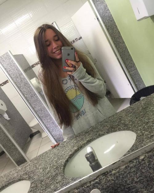 http://streetgrl.tumblr.com/post/154740140257