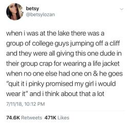 pan-gelaziegler: cinderlily:   whitepeopletwitter: Well you can’t break a pinky promise Find yourself a significant other that will stand by something you ask them to do even when you aren’t there and they are getting teased about it. THAT is a standard