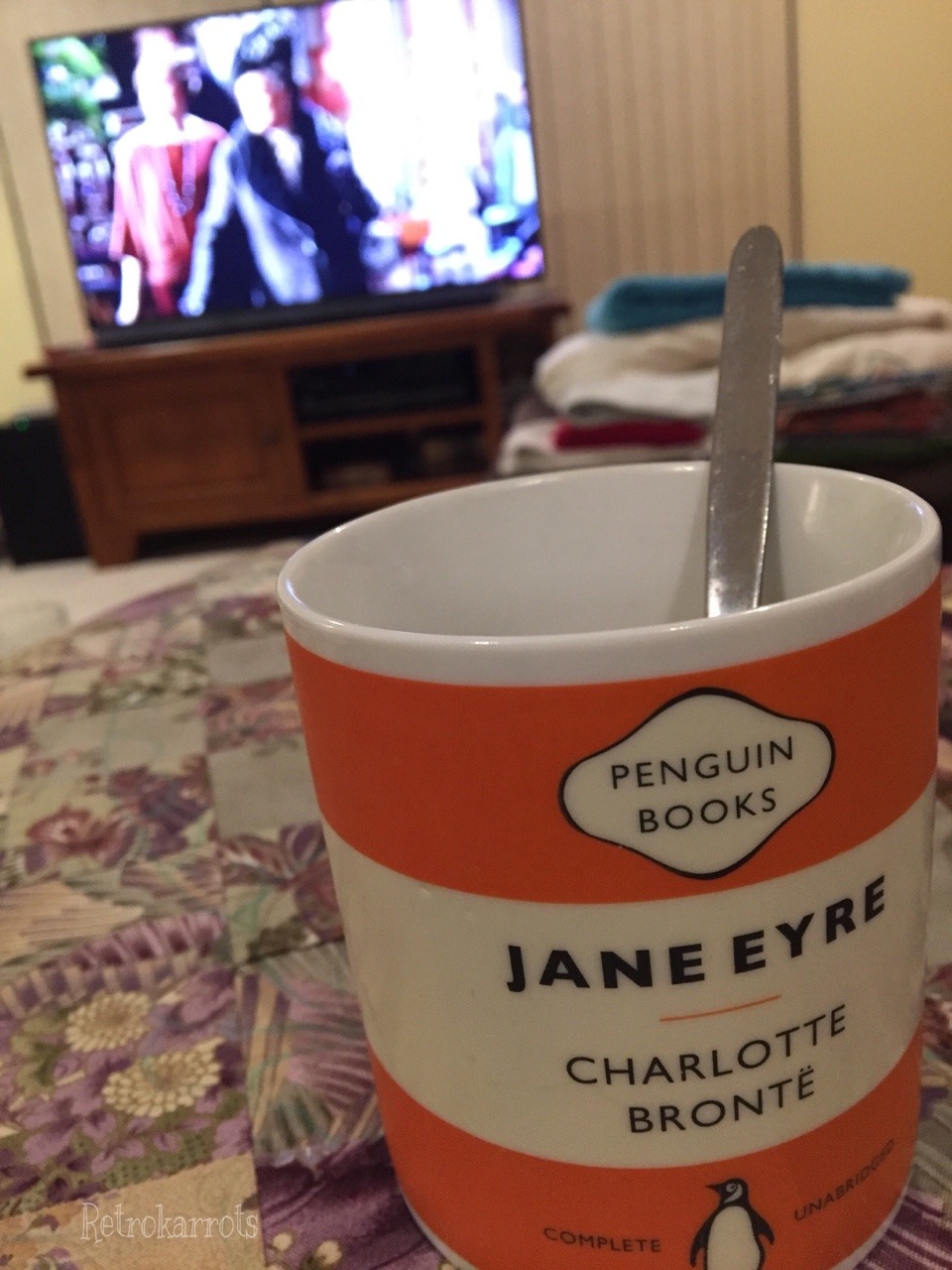 coldtofire: Favourite mug… favourite book… favourite tv show! Lol  it’s been