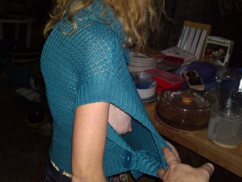 claudiafrank6:  uwerichter51:  waldrabe:  lovewolfgang:  Die geile Votze Meike  mmmm und noch dazu ne geile fickvotze hat sie auch mmm wo ist das geile fickfleisch zu hause das ich meine geilschwanzsahne darauf abspritzen kannn??????????ß  wunderbare