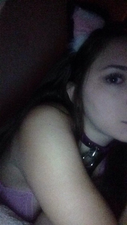 rottenlittlegirll:  Playing in the dark..