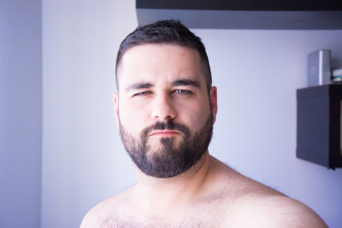 spartacubs:  symbear:  Doing my damndest to make a scrunchy mean face. I lose the internets. New Little Dick Diary Vlog on the way!  Stop it! Stop being so damned adorable