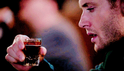 barryallhen:  dean winchester + alcohol 
