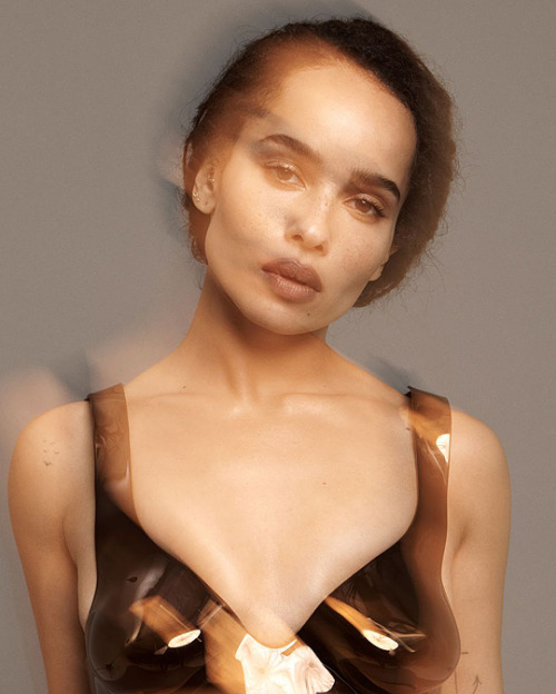 beallright:Zoë Kravitz photographed by Paola Kudaki for ELLE Magazine (2020)