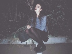 shadow-grunge:  ☯Down the rabbit hole☟ 