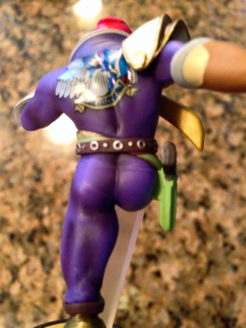 bikiniarmorbattledamage:  videogamesmademegay:  This is a butt that truly says “Show my your moves.” Via Gay Nintendo Gamers (private Facebook group, ask to join.)  You can tell he’s truly empowered by the fact you can see his undies through his