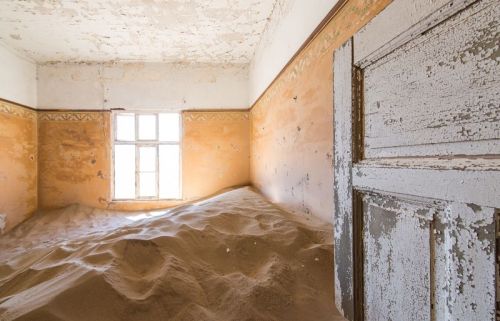 cjwho:  Pictures from a Ghost Town “The Sands of Time” by Romain Veillon | via It would seem that Romain Veillon has a thing for deserted places. The French photographer’s website is filled with stunning shots of desolate buildings and his eye captures