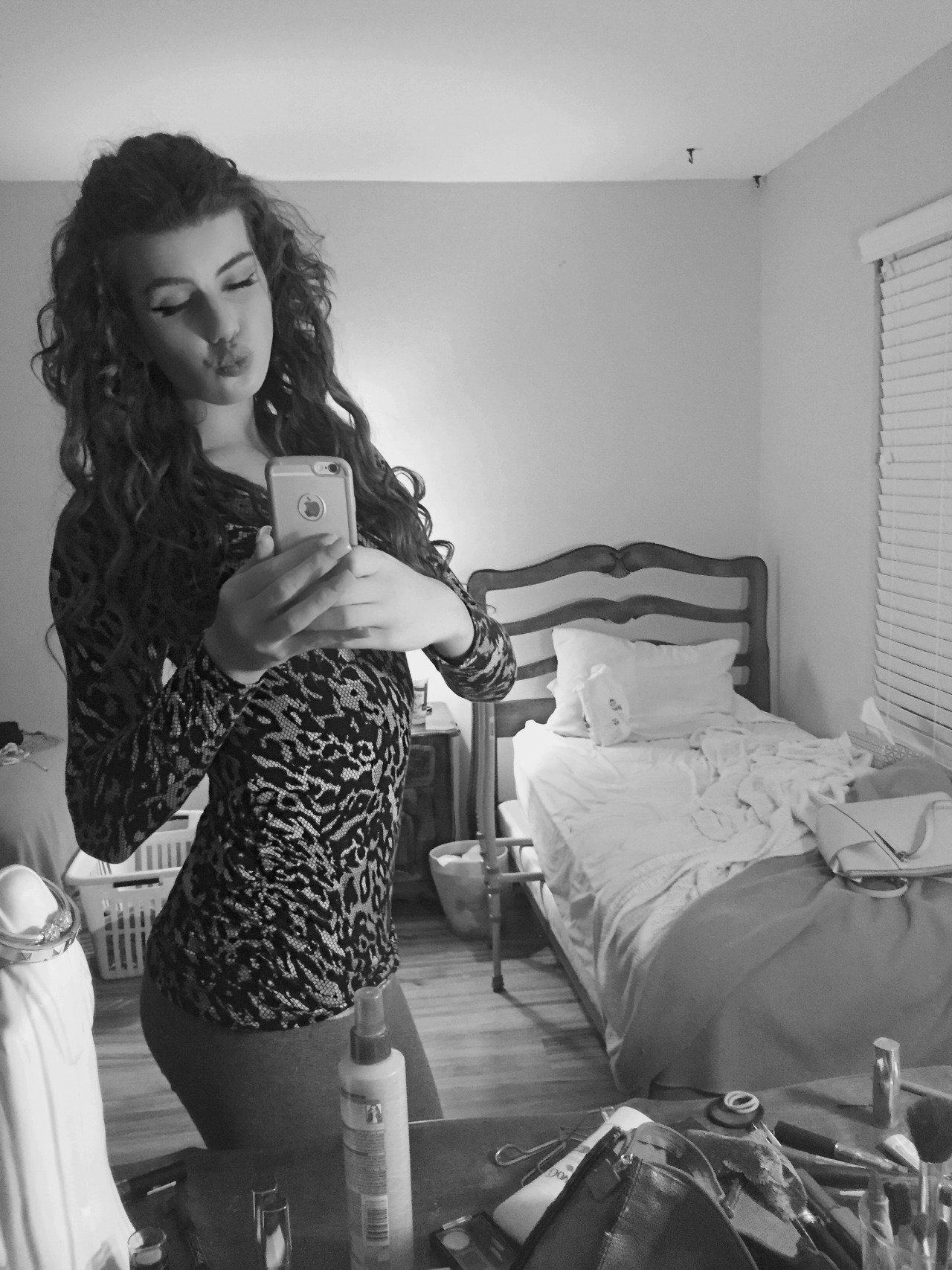 amandaxlombardi:  why am i single 