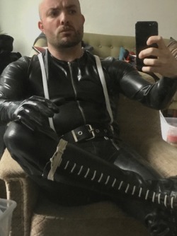 rubberskincz.tumblr.com post 174147951935