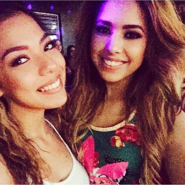 jasminev-news:  November 19th: Jasmine with some fans at FireHouse with Hot 94.1