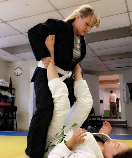 Gracie Jiu Jitsu is more than a formiddable form of self defense. At RCW it’s about community 