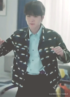 You Ever Saw A Pretty Guy Hula Hooping You Started Crying?