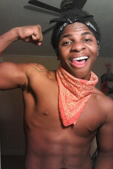 PRAISE BIG BLACK PENIS! prissychrys:  Young boi trying to get on… 