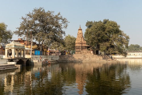 Kardameshwar Temple, Varanasi,UP, photo by Kevin Standage. more at  https://kevinstandagephotography