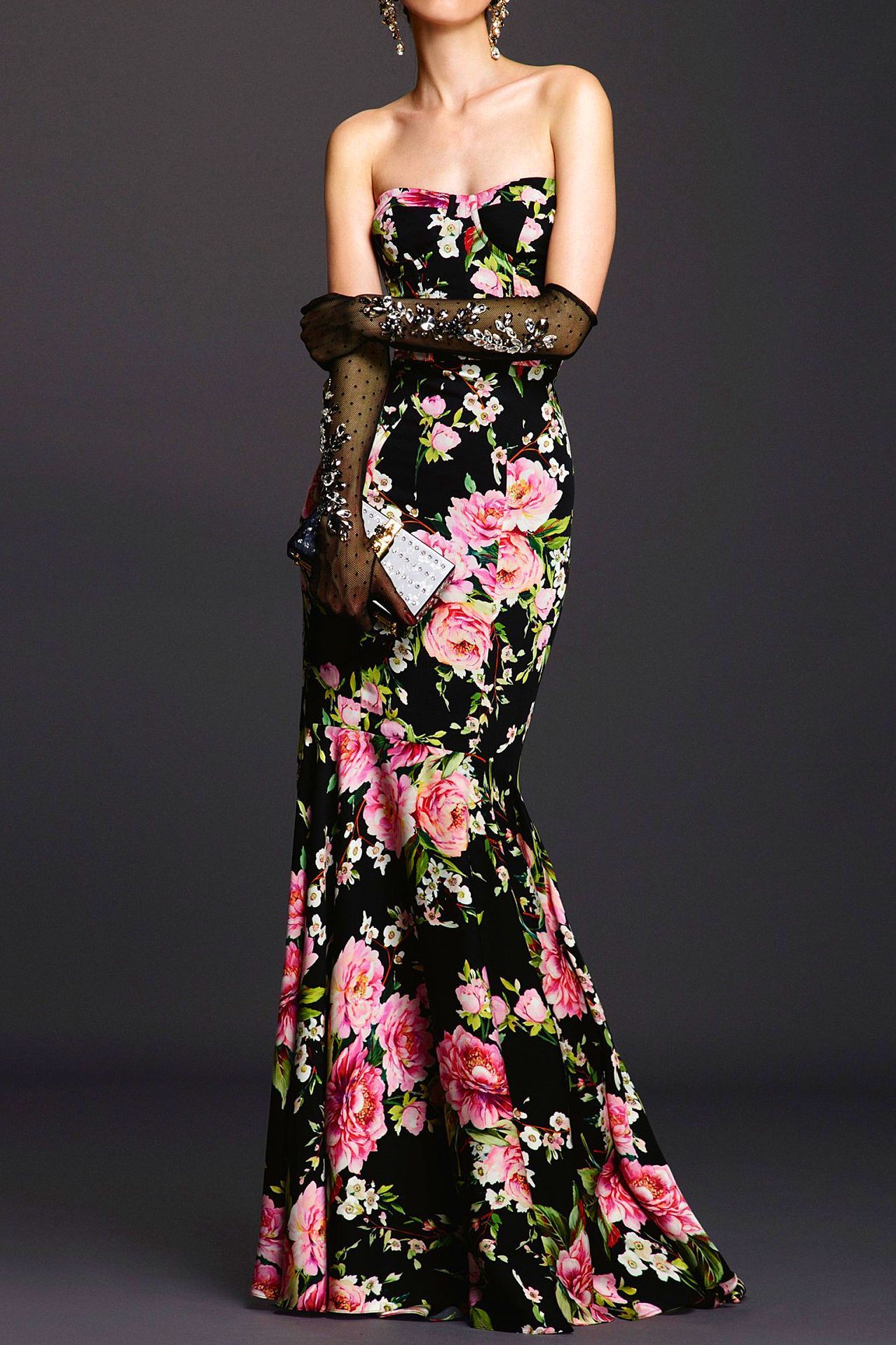cravingfordresses:  Dolce &amp; Gabbana Sera Spring 2016 Collection 