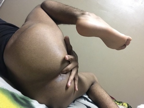 deejpluto:  Play with that ass and make it milky