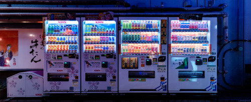 liamwon9:Tokyo vending machines /  What’s your beverage of choice?