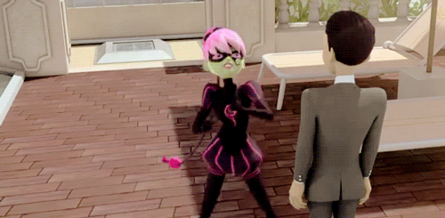 ladrienn:  ♫ At your service, Princess Fragrance ♫ 