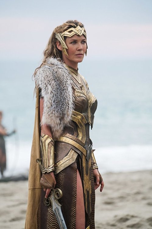 Happy Birthday to Connie Nielsen, always the warrior queen.(July 3, 1965)