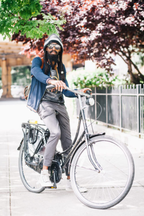 viola4: preferredmode: Jacob, with his #upright #bicycle, going to @afropunk. #bikenyc #dutchbike #o