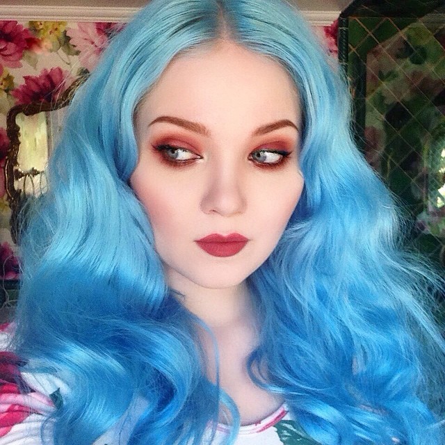 limecrime:  Good morning sunshine! Here’s a look I did using the namesake shade