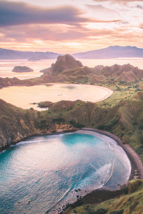 lsleofskye - The Most Beautiful Island in Indonesia | iwwm