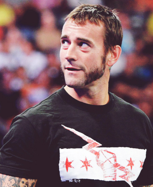 So much hotter with his hair grown out! Unf!!