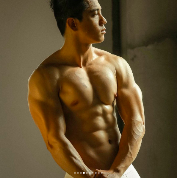 asiangaycock:Yummy !!!