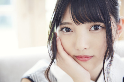 Rina Uemura - HUSTLE PRESS