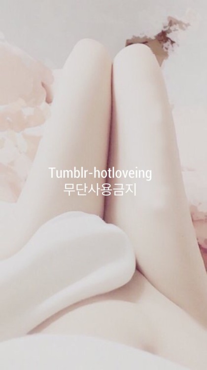 hotloveing: 민지 텀블러 복귀샷 8/15 by 오프준비 9월예정 필독!! 공부때문에 잠시 쉬다 오프 이벤트 진행해용 ㅎ 어느정도 신청 들어오면 바로 발표할게요~ 반응좀 