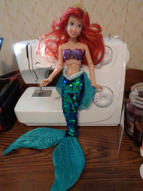 queenofsquids:sleepytoycollection:so I found this lovely lady thrifting today, but I don’t rea