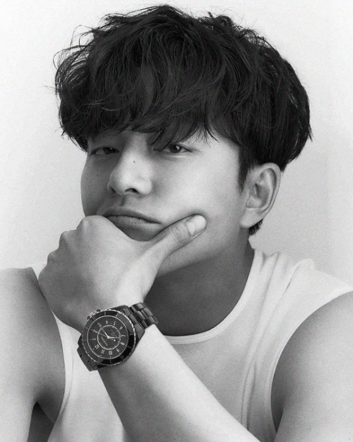 netflixdramas:Gong Yoo for Elle Korea (2021, ph. Hong Jang Hyun)