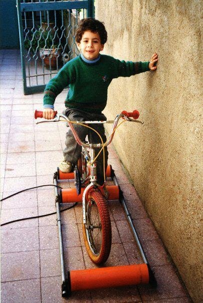 classicvintagecycling: Nibali gets in some early practice on the rollers.