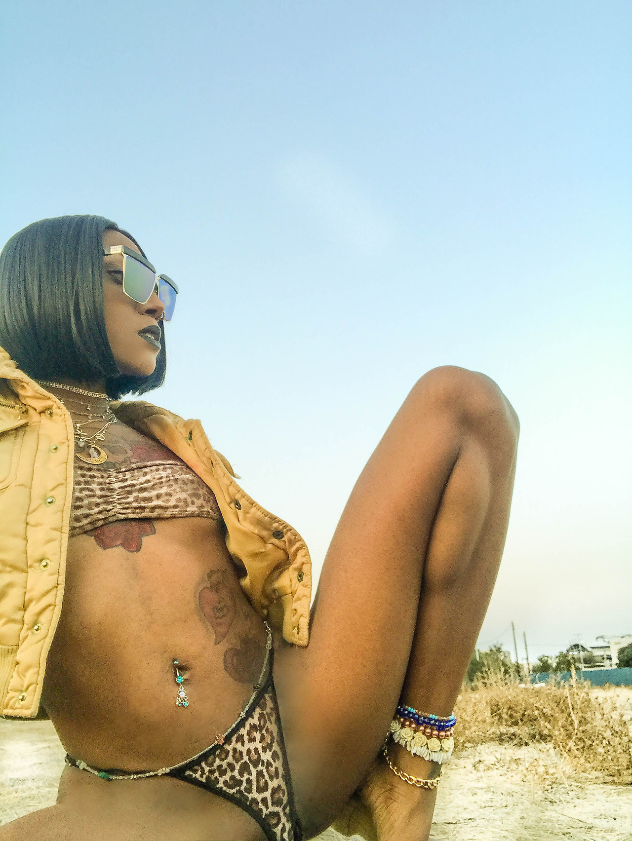 renaissanceamazon:  jxnchuriki:  Allie of the hidden leaf, Shinobi of the Sand. 