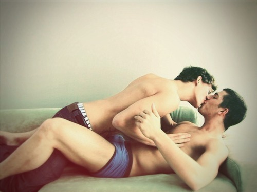 Gay boys kissing and fucking