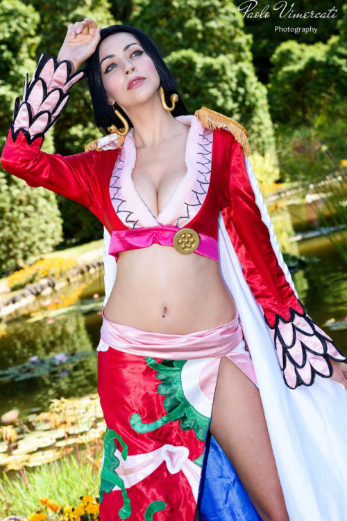 veronicacosplay:Boa Hancock Cosplay Amazon Lily ~Is one of my favorite cosplay! I would love to brin