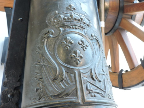 laurentbelkacem:“The Passenger”, 4-pounder 1732 Vallière system cannon made in Strasbourg, Artillery