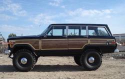 jeep-wagoneers:  Daily Jeep Wagoneers! Like old stuff? Why not subscribe to my newsletter?