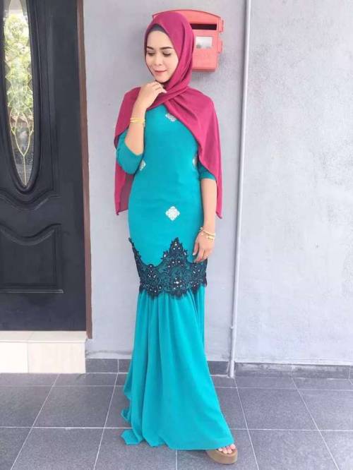 ainnadiahain: mild bertudung tayang body..