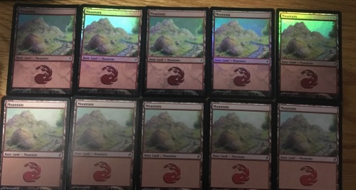 foilmountain:So Iv finally decided on my Favorite mountain in magic! It’s also an amazing foil. Ther