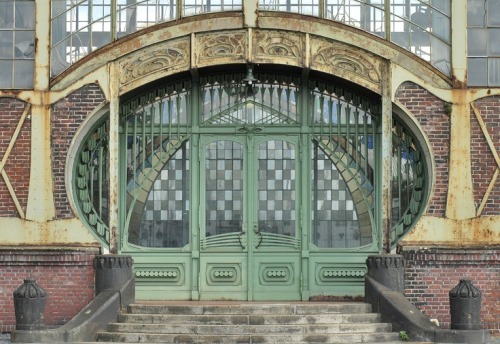 artnouveaustyle:Jugendstil doorway entrance at the Zollern II/IV Colliery in Germany by Bruno Möhrin