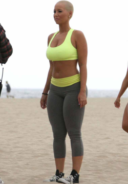 allthickwomen:  Amber Rose before Wiz Khalifa did his dirty deed to that body. 