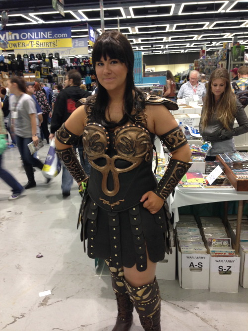 avieur: zaataronpita: More pics from ECCC Last picture of the Water Tribe Warrior is avataremma. Ple