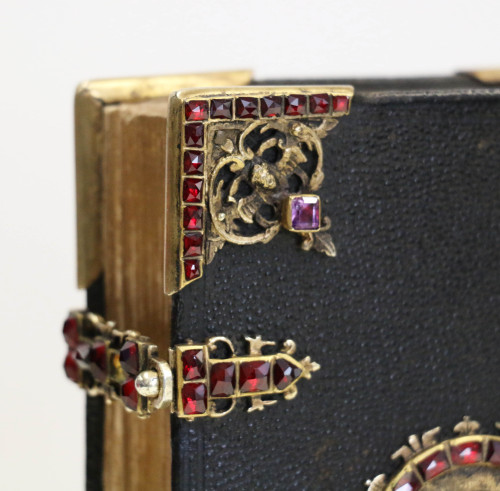 uispeccoll:Any book is instantly improved with the addition of decorative jewels! This 1610 copy of 