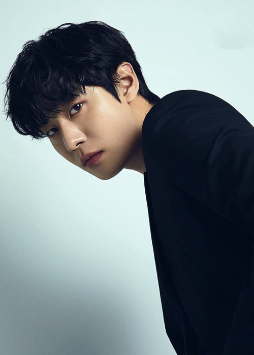 Ahn Hyo Seop photographed by Kim Young Bae for Netflix Korea (May 2022)