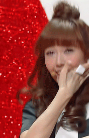 femaleidol:jessica + hoot live stages (for anon)