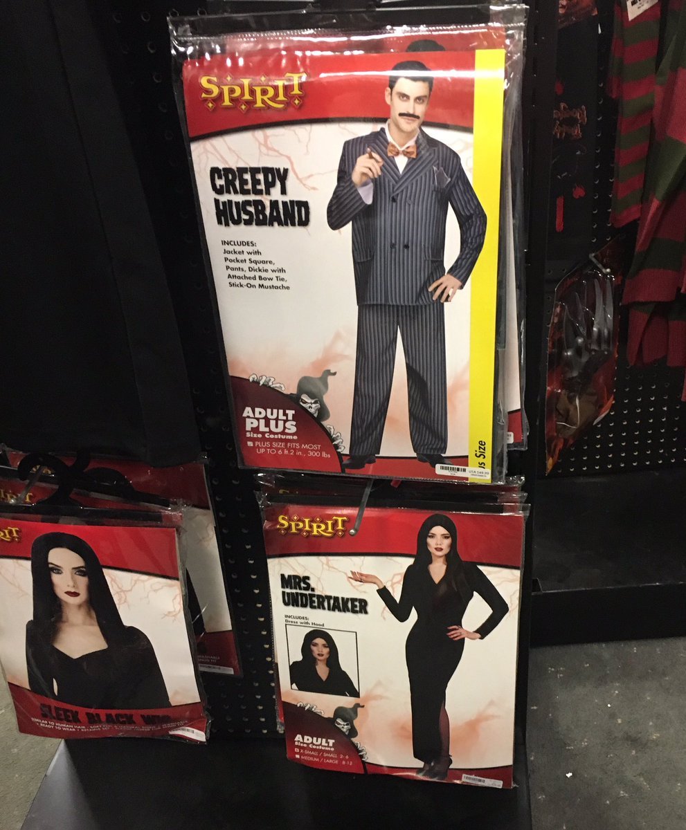 tweetie-kiwi:  jacktalon:  teensiest:  ah yes, my favorite couple: mrs. undertaker