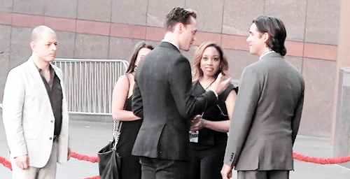 nerdtasticsarcasm:beaglebitch:hiddlescheekbatch:#hiddlesbumWell, hello there …That is an incredibly 